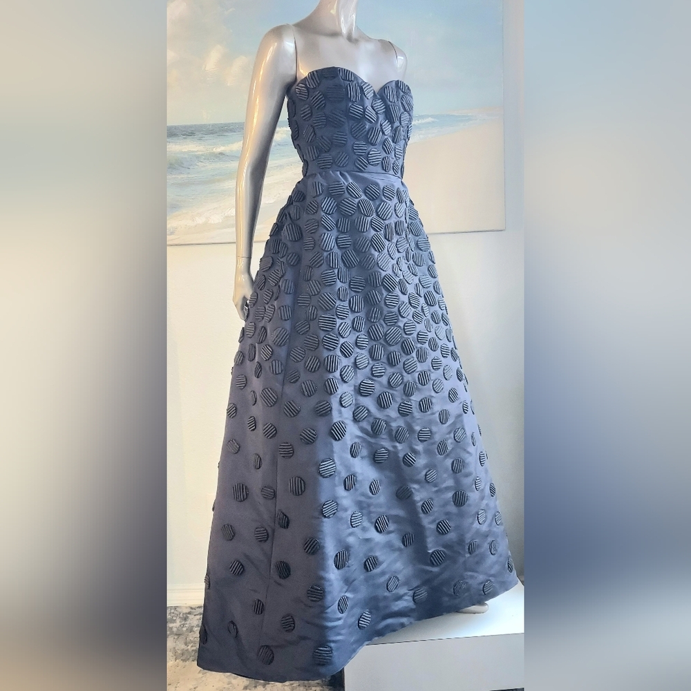 $8,000 OSCAR DE LA RENTA SILK BLUE EXCLUS BEAD EMBROID RUNWAY GOWN US 8 - Picture 7 of 16